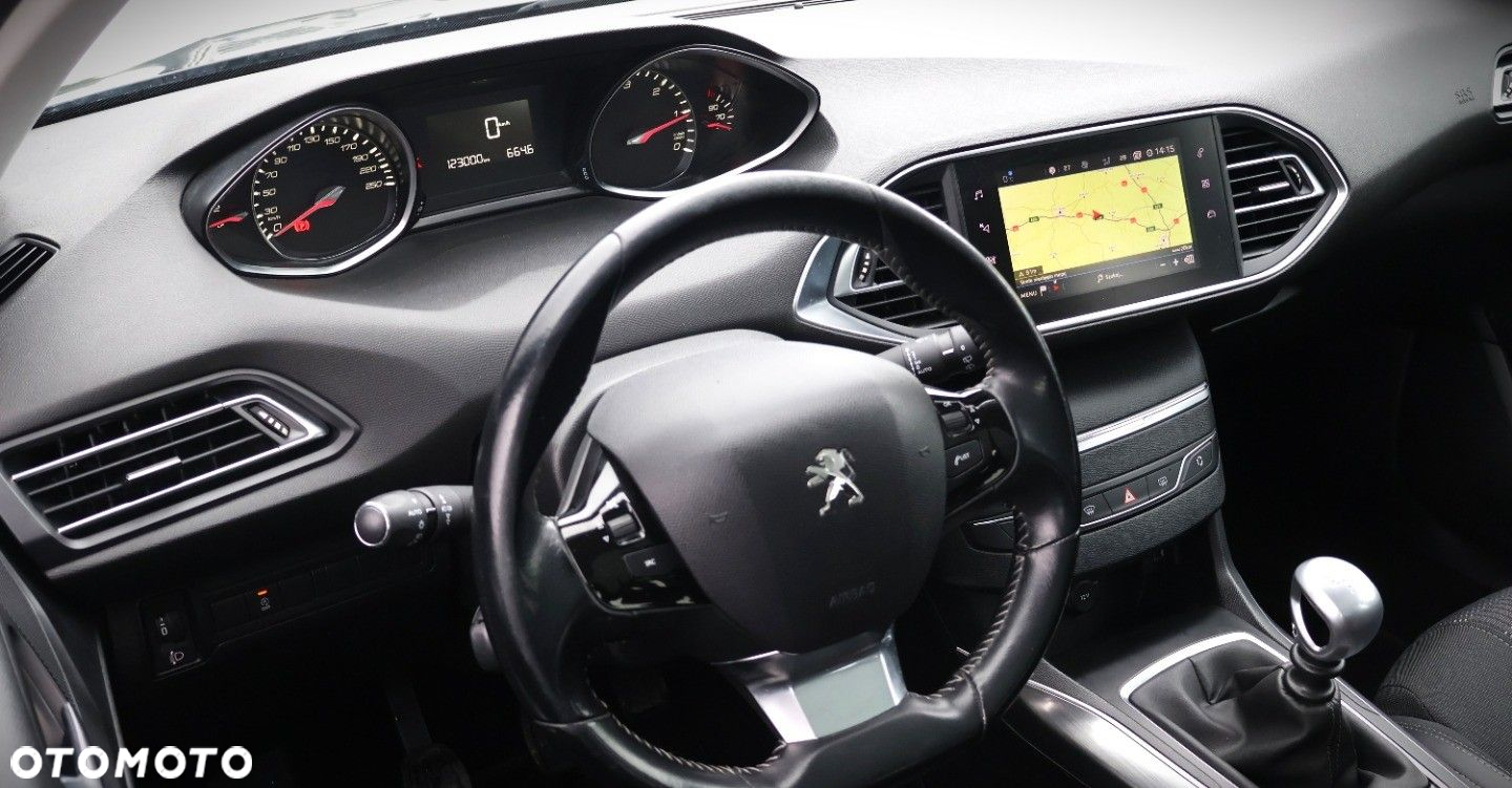 Peugeot 308 - 11