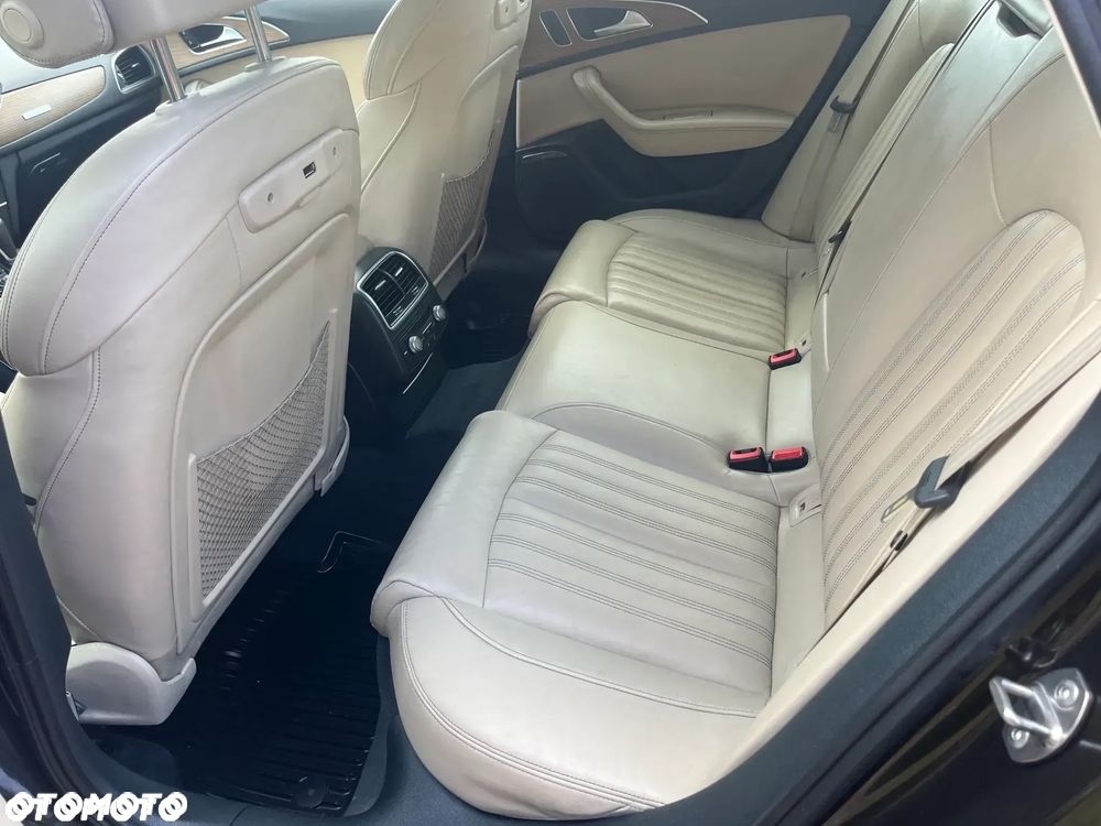 Audi A6 Allroad - 14