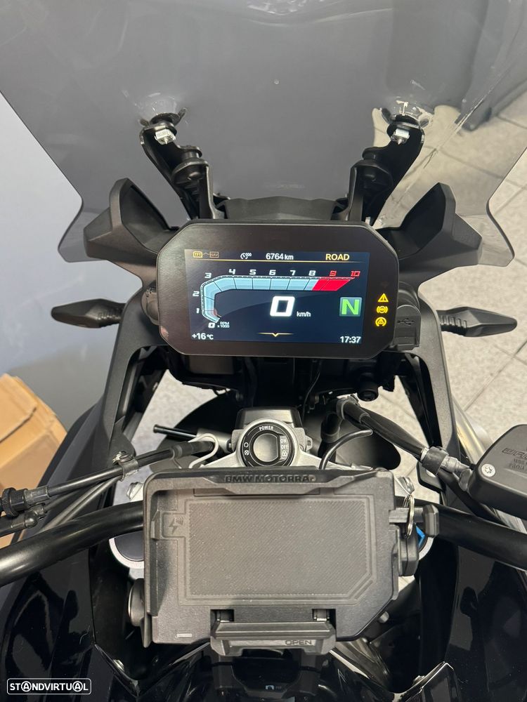 BMW F 750 GS Triple Black - Full Extras - 10