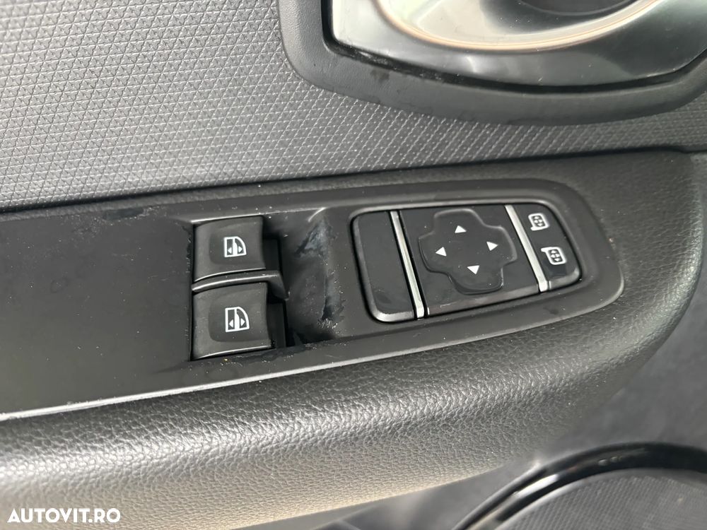 Renault Clio 0.9 TCe Life - 24