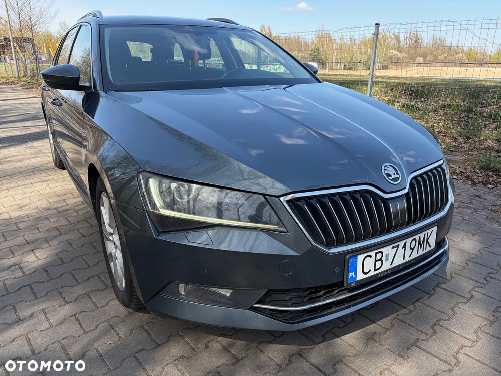 Skoda Superb 2.0 TDI Ambition DSG - 1