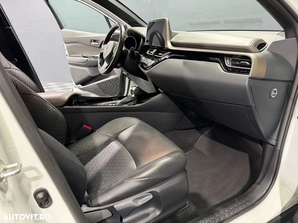 Toyota C-HR 2.0 HSD 184 CP 4x2 CVT Classy - 14