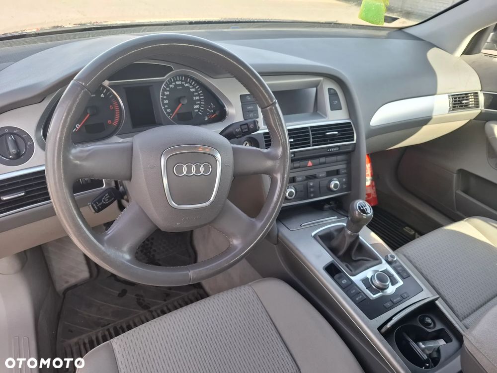 Audi A6 - 12