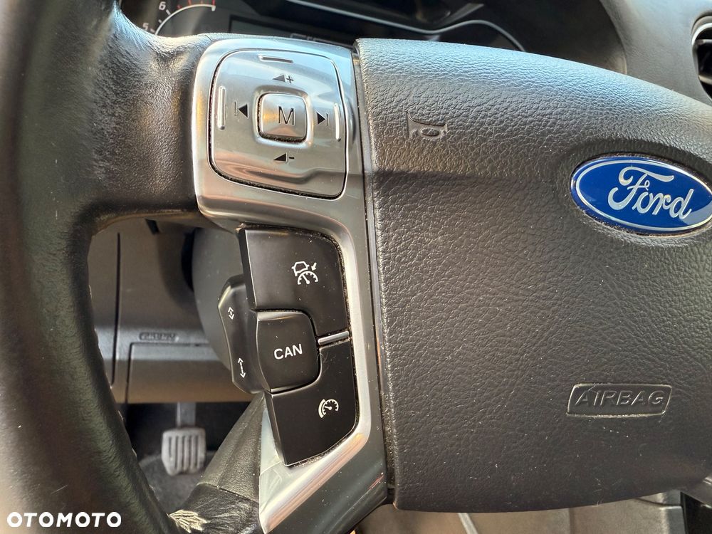 Ford S-Max 2.0 T Titanium - 35