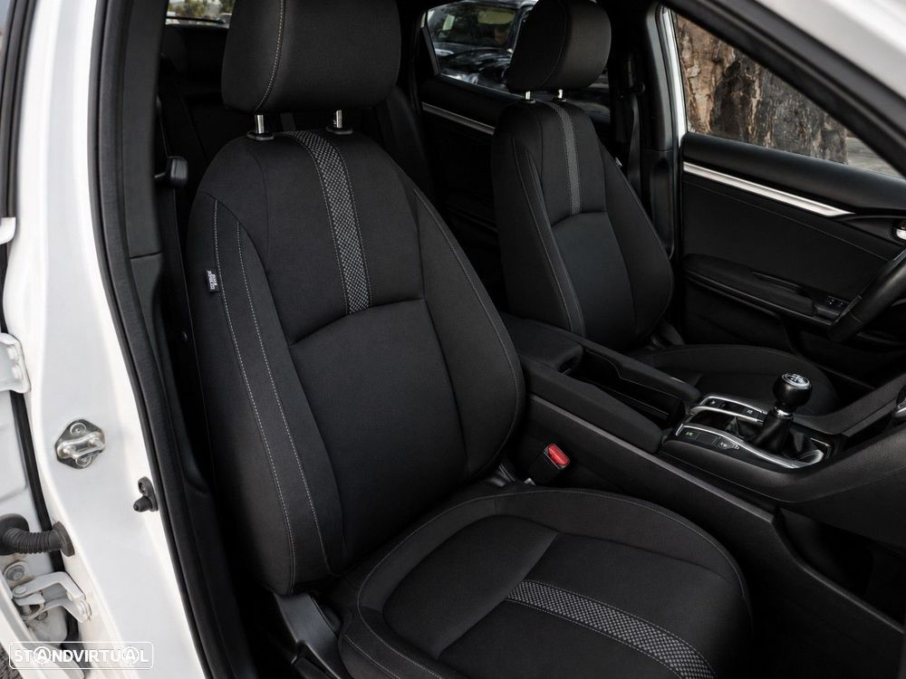 Honda Civic 1.0 i-VTEC Elegance Navi - 12