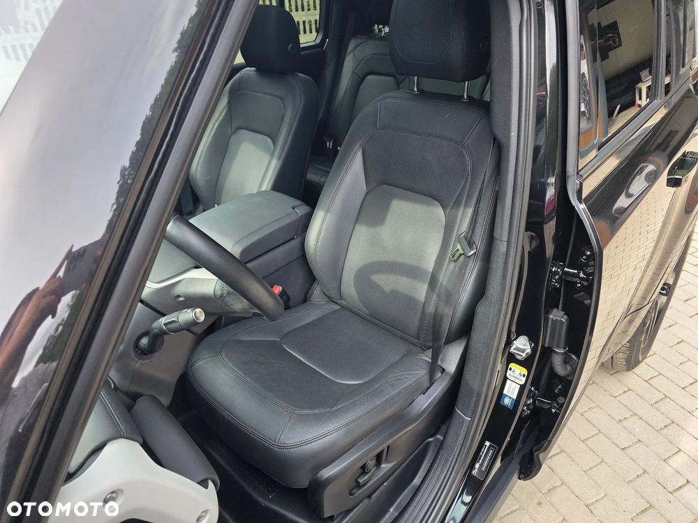 Land Rover Defender 3.0 D250 mHEV XS Edition - 12