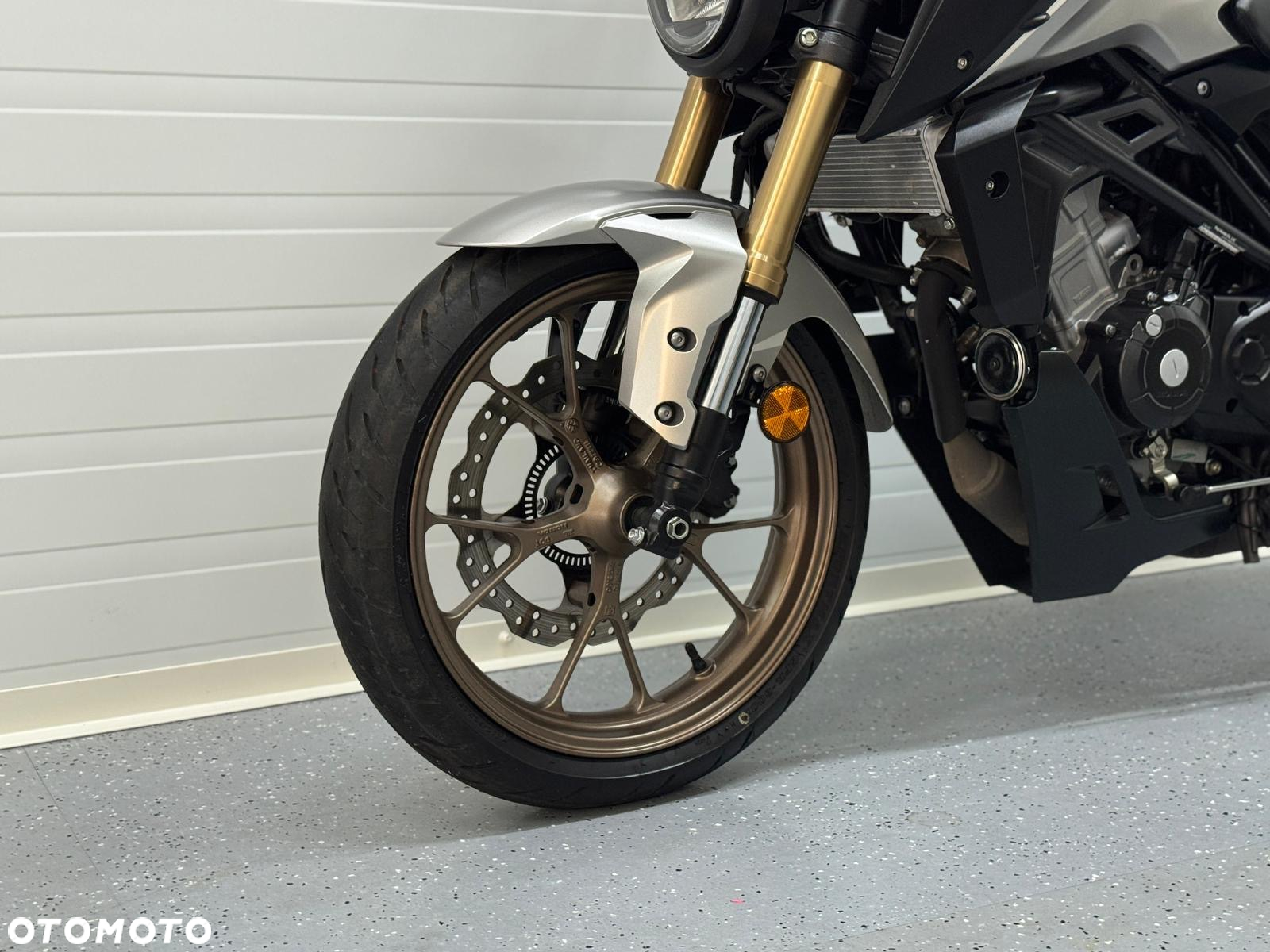 Honda CB - 14