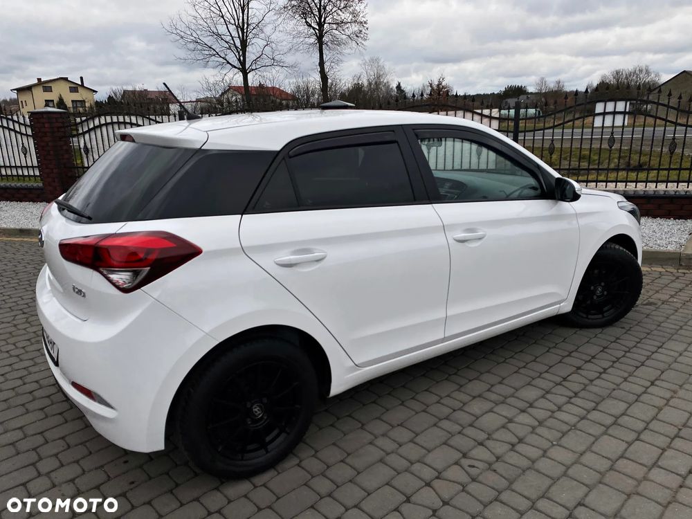 Hyundai i20 1.2 Select - 18