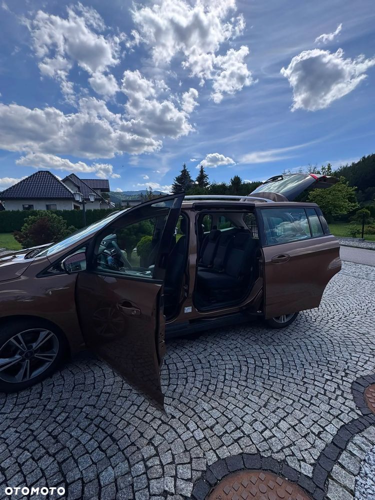 Ford Grand C-MAX - 10