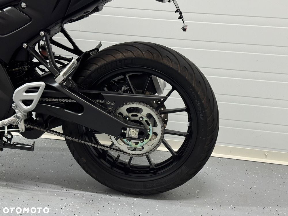 Yamaha MT - 19