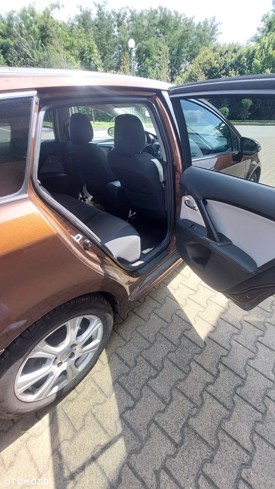 Toyota Avensis 2.0 D-4D Prestige - 8
