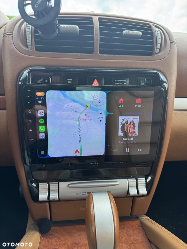 Porsche Cayenne - 10