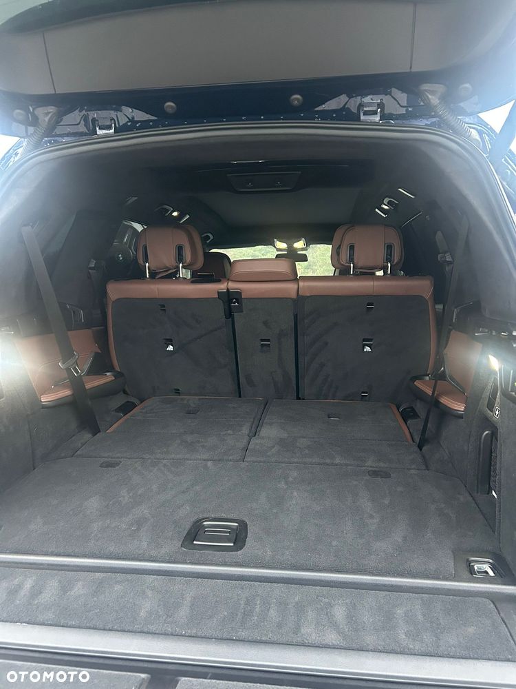 BMW X7 - 12