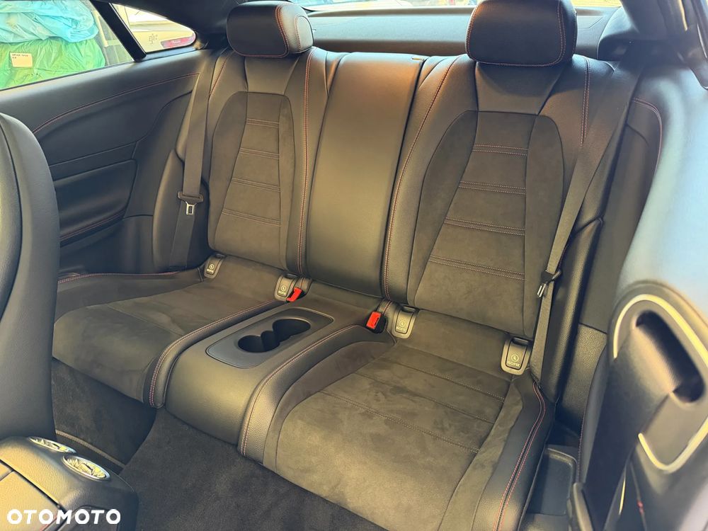 Mercedes-Benz Klasa E AMG 53 4-Matic+ - 9