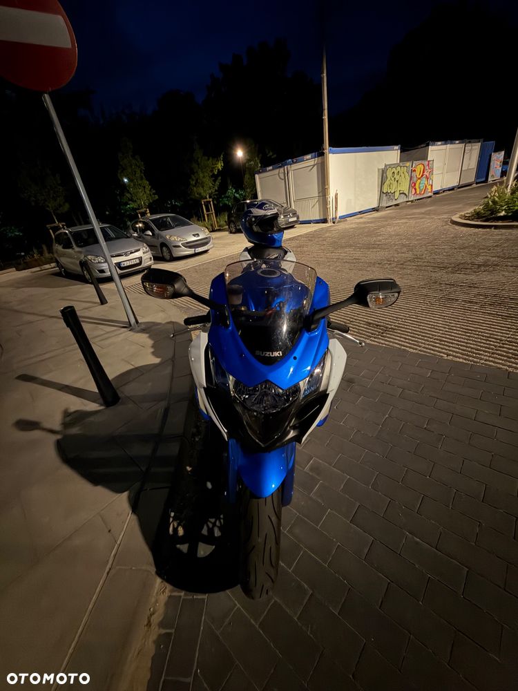 Suzuki GSX-R - 4