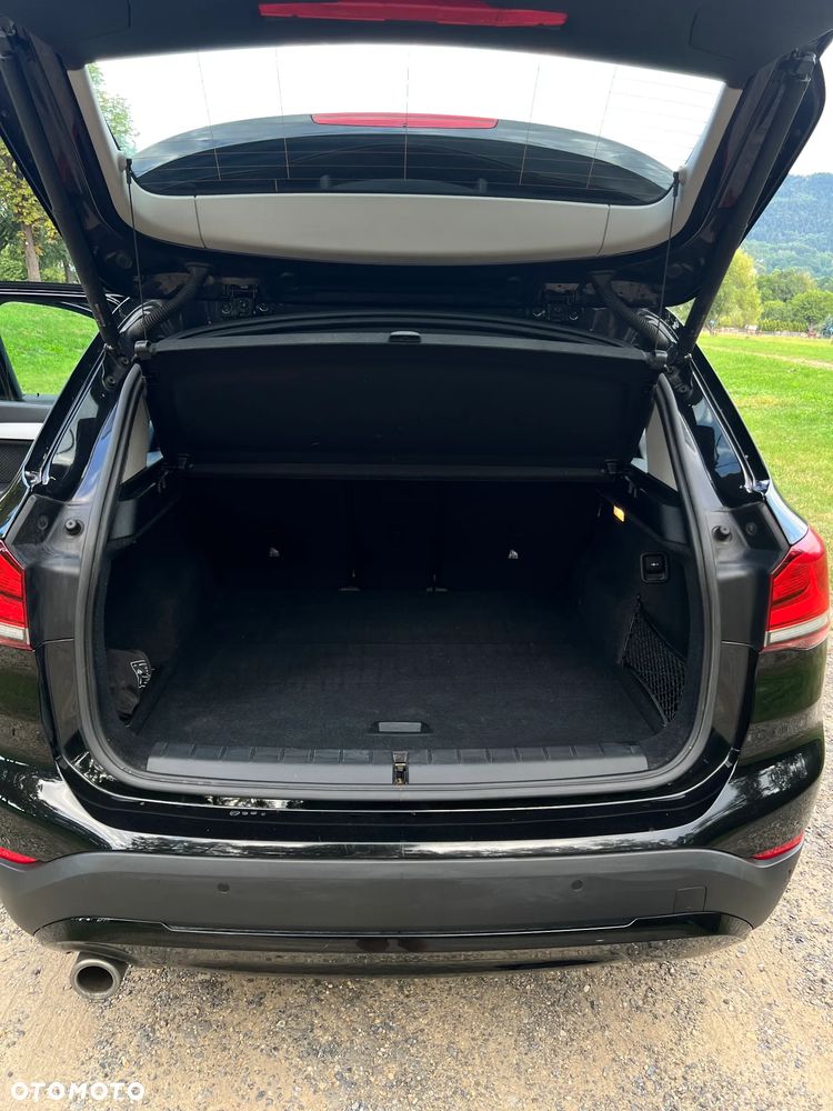 BMW X1 sDrive18i - 15