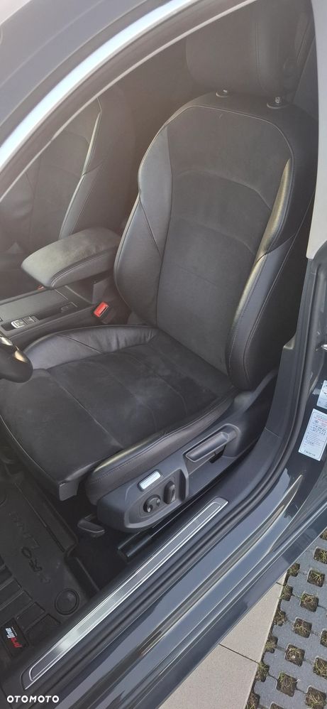 Volkswagen Arteon 2.0 TDI SCR R-Line DSG - 14