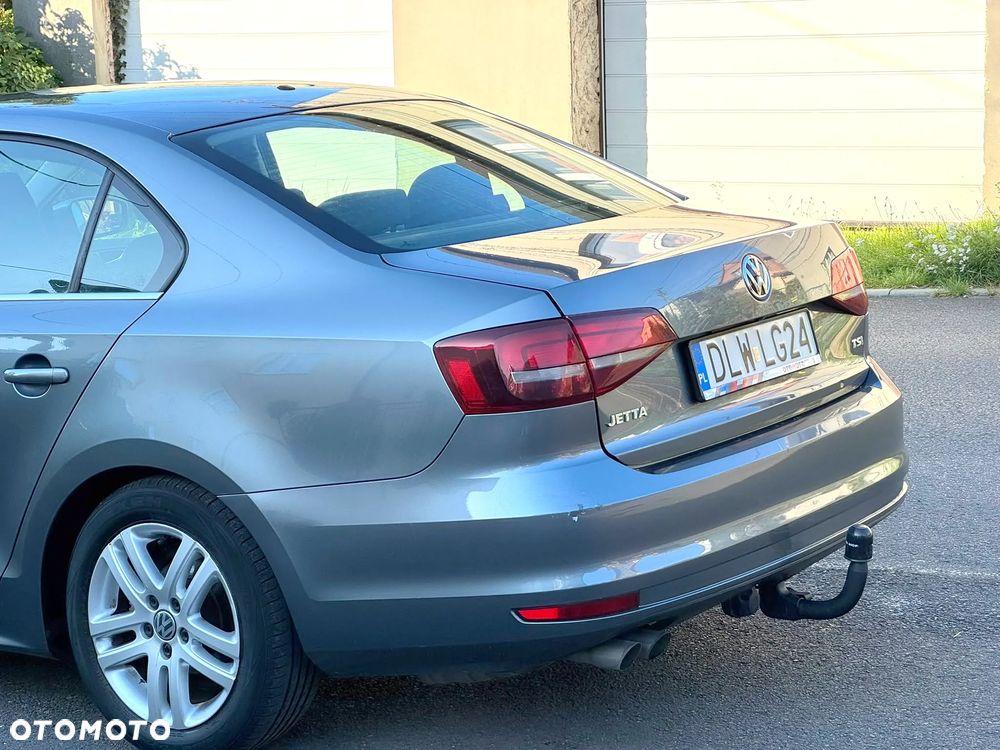 Volkswagen Jetta - 26