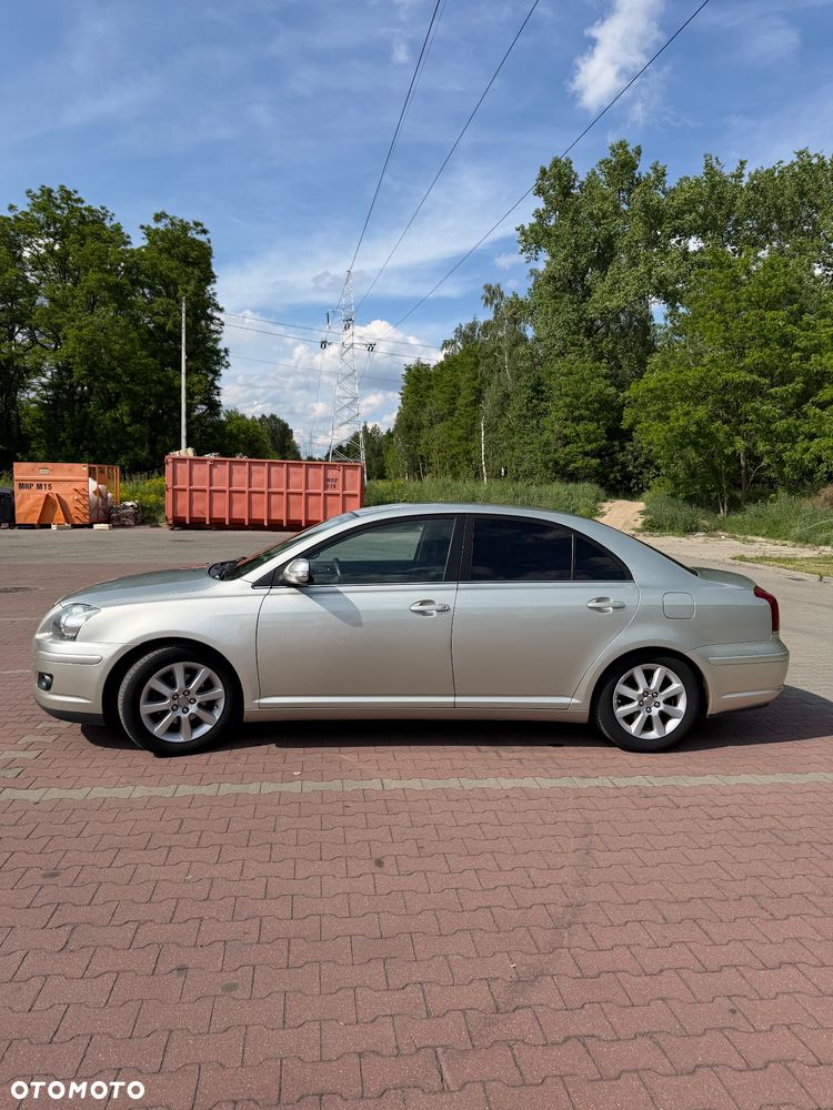 Toyota Avensis 1.8 VVT-i Sol - 8