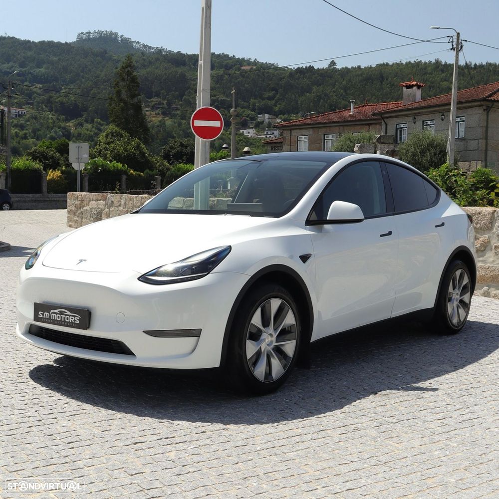 Tesla Model Y Long Range Dual Motor AWD - 7