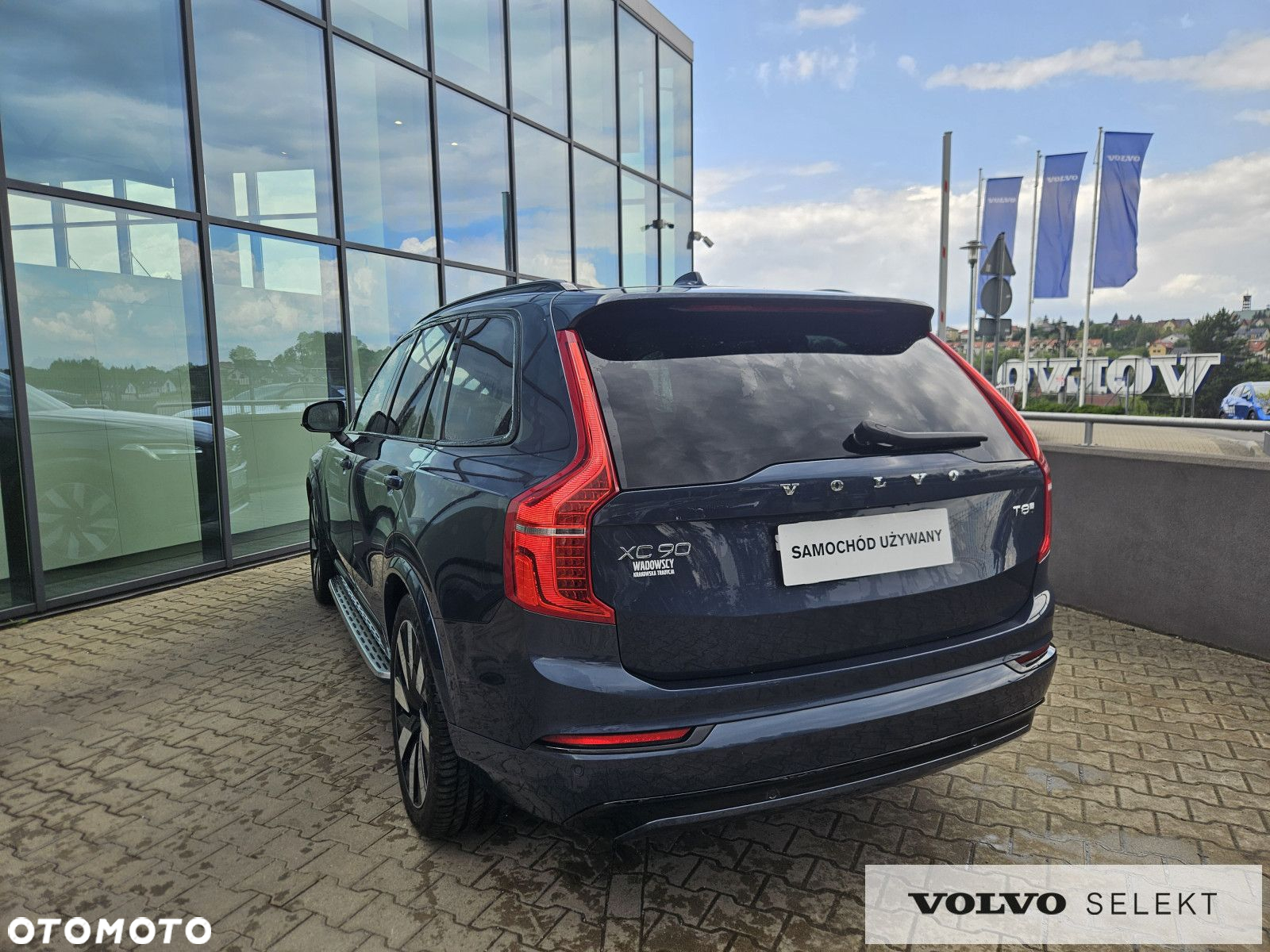 Volvo XC 90 - 9