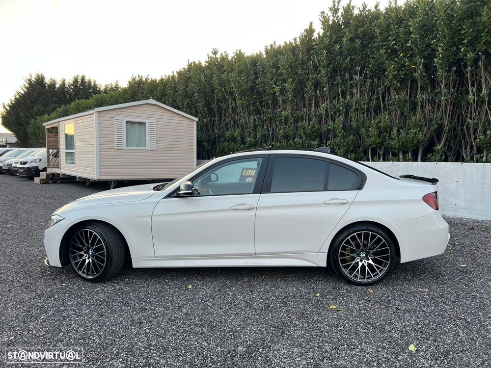 BMW 328 i Auto Line Sport - 13