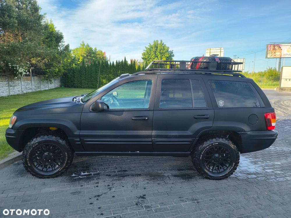 Jeep Grand Cherokee - 11