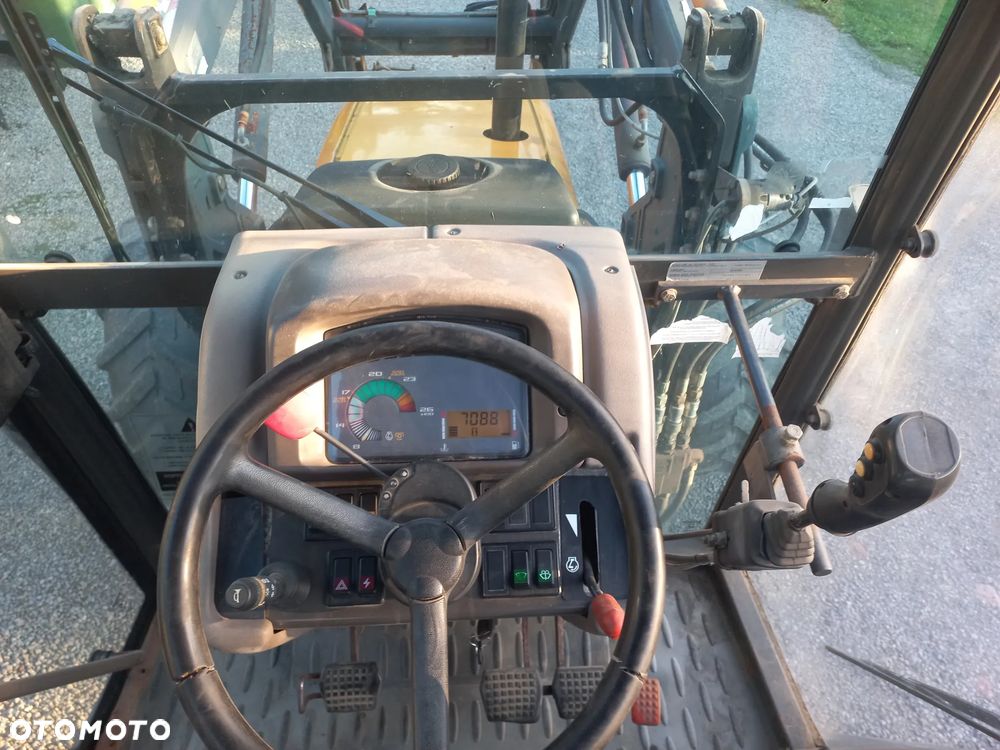 John Deere Massey Ferguson - 7