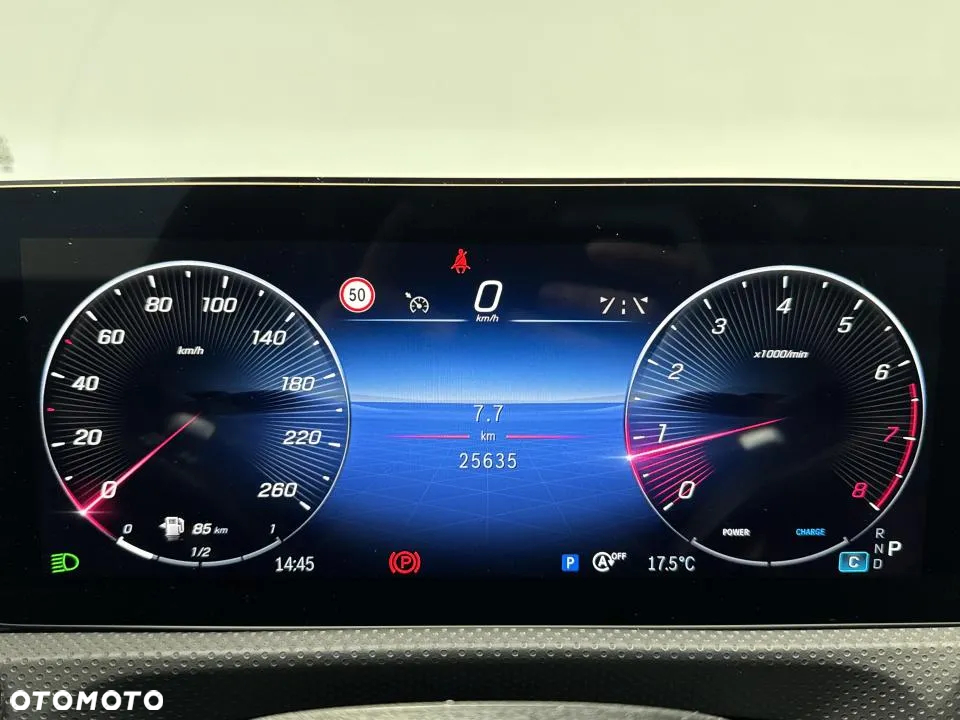 Mercedes-Benz CLA 220 4-Matic AMG Line 7G-DCT - 14