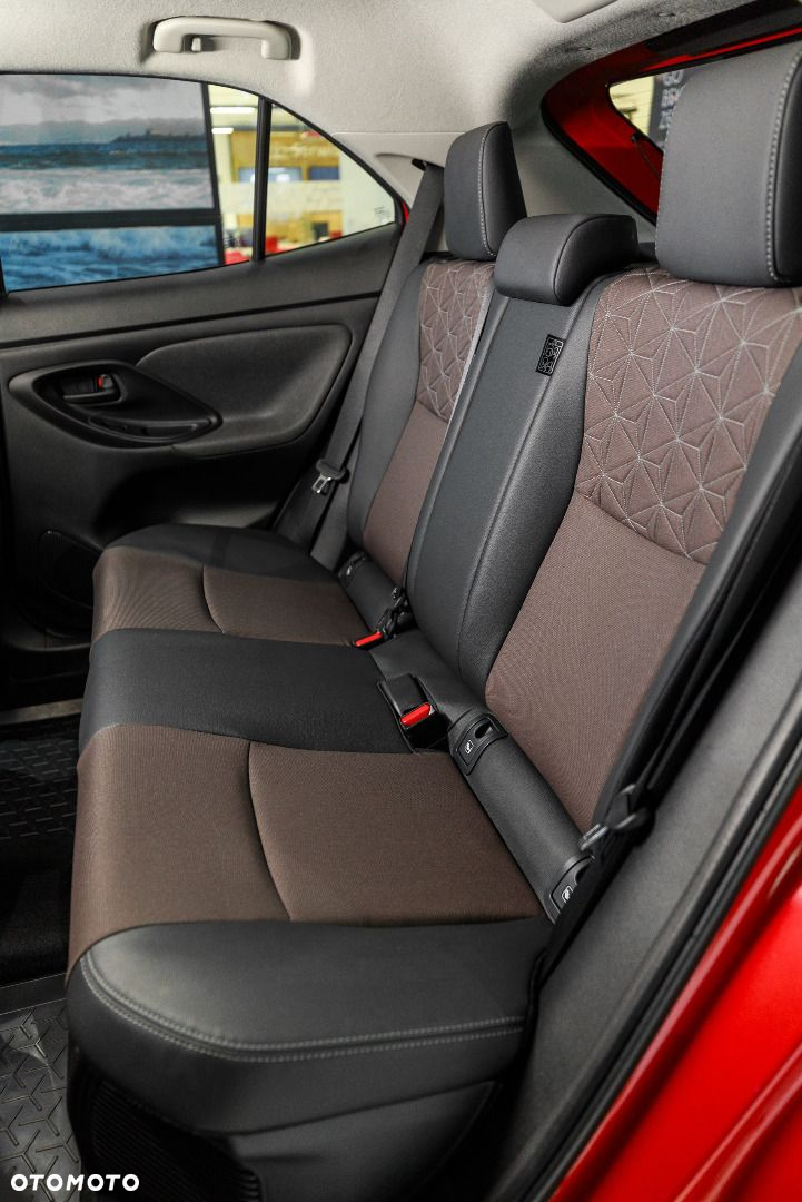 Toyota Yaris Cross - 17