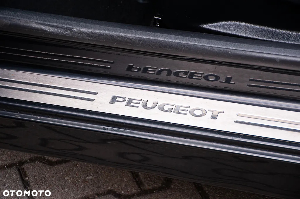 Peugeot 207 CC 120 VTi Platinum - 8