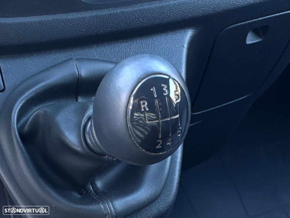 Opel Vivaro L2 3Lug Navi Iva Dedutivel - 11