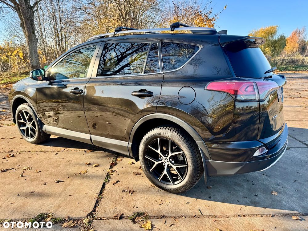 Toyota RAV4 Hybrid Selection 4x2 - 14