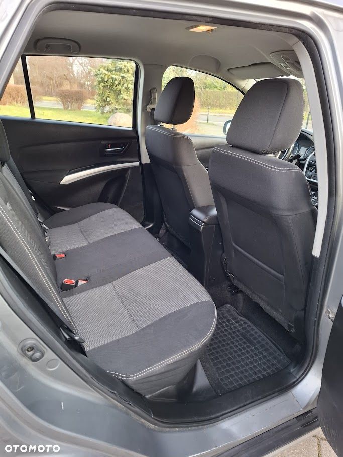 Suzuki SX4 1.6 Comfort - 14