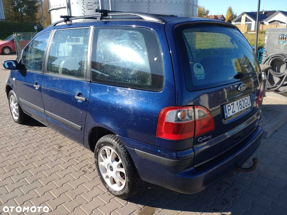 Ford Galaxy 2004 photo 5