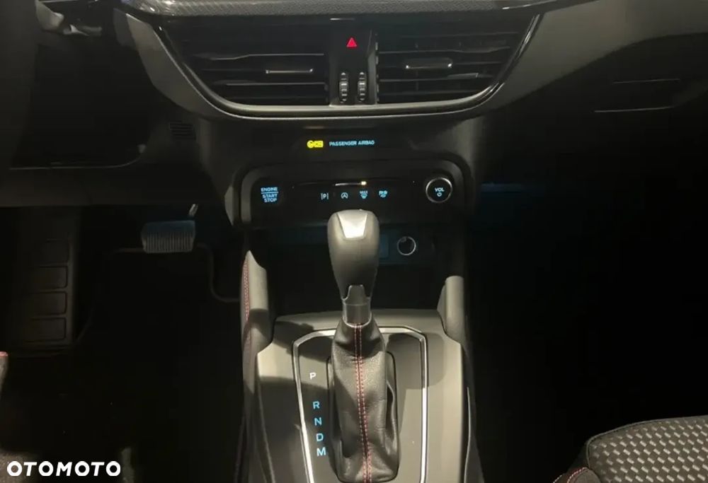 Ford Focus 1.0 EcoBoost mHEV ST-Line X - 9