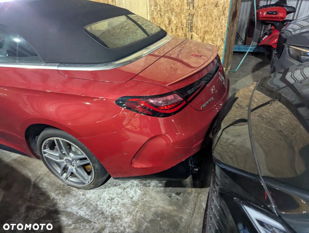 Mercedes-Benz CLE Mercedes-AMG 53 4MATIC+ AMG SPEEDSHIFT TCT 9G - 6