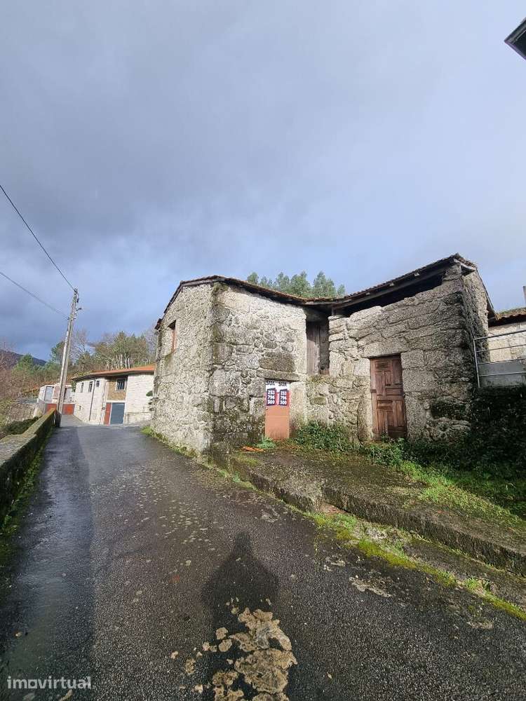 Moradia em pedra p/ restauro - Pinheiro - Grande imagem: 2/14