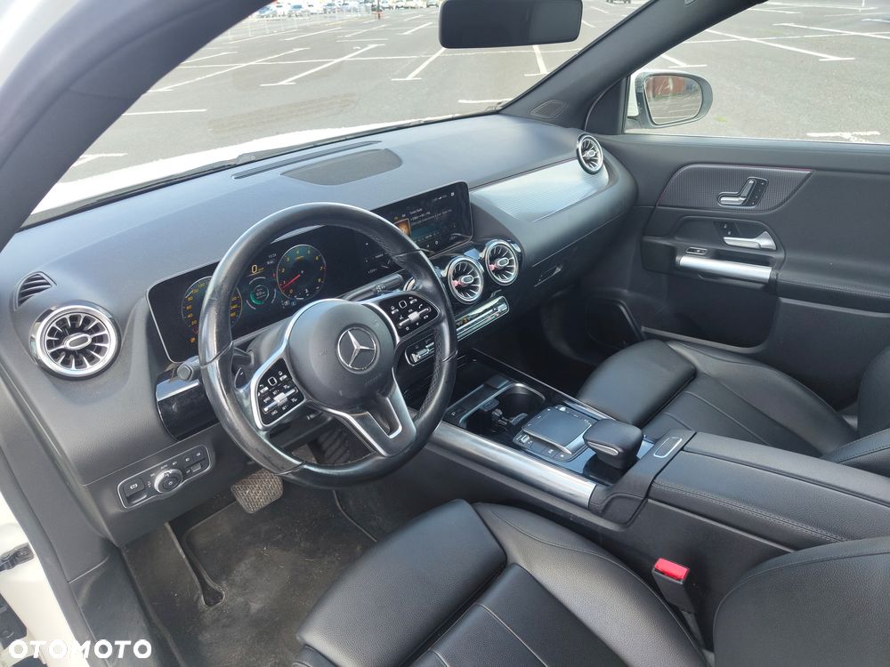 Mercedes-Benz GLA 250 Progressive - 18