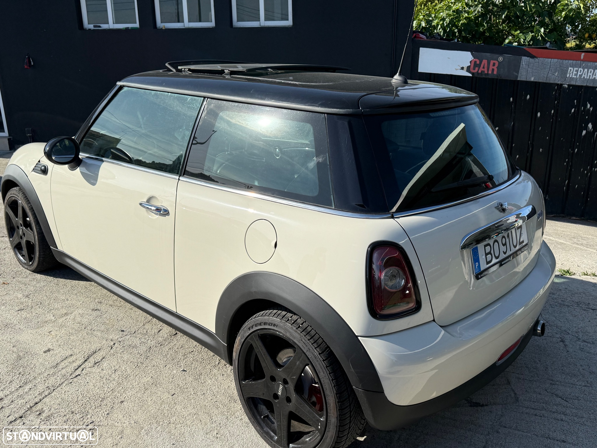MINI 3 Portas Cooper D - 28