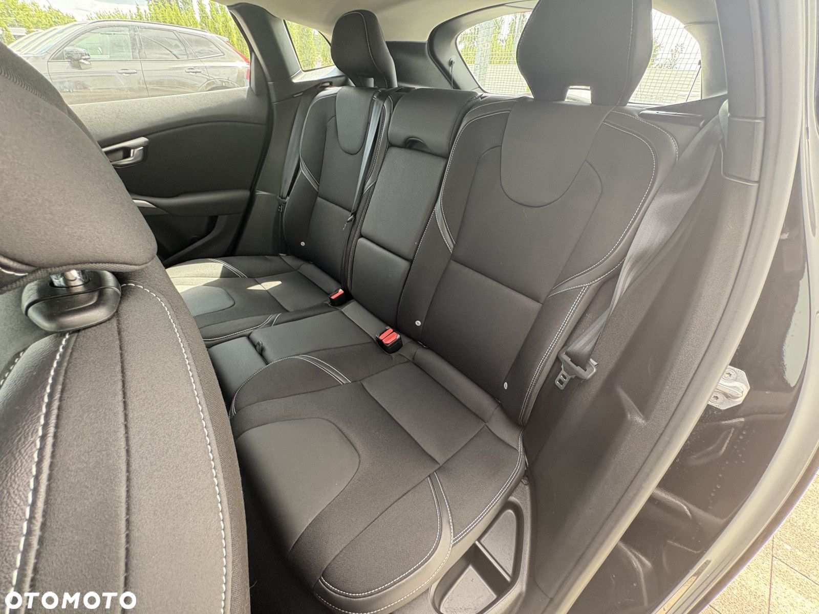 Volvo V40 - 13