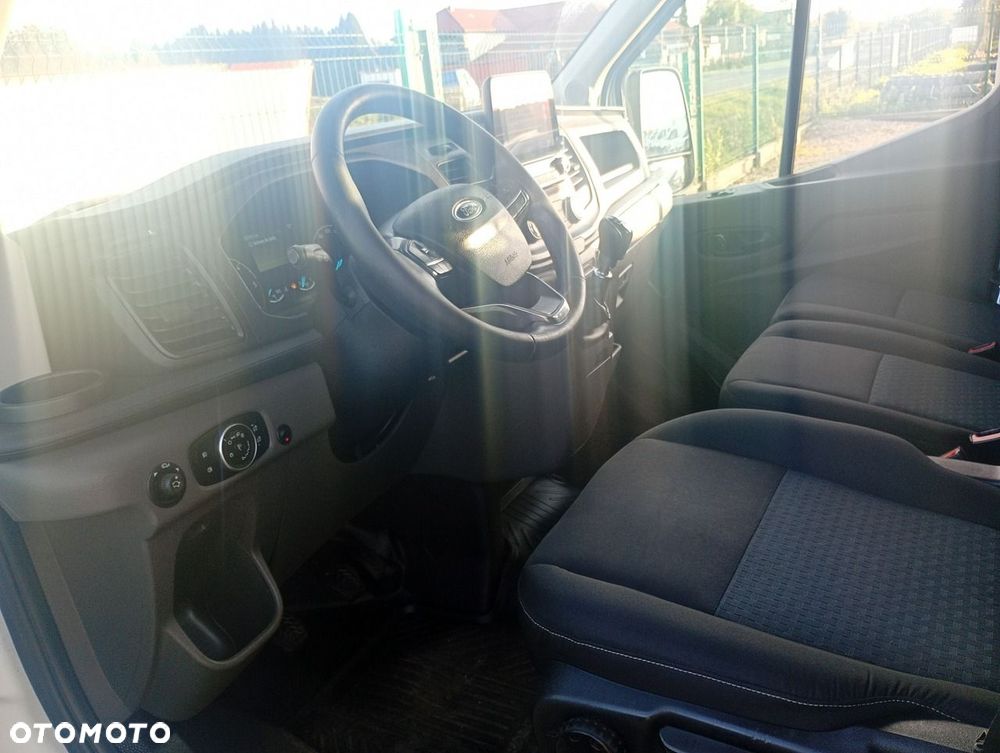 Ford Transit - 17