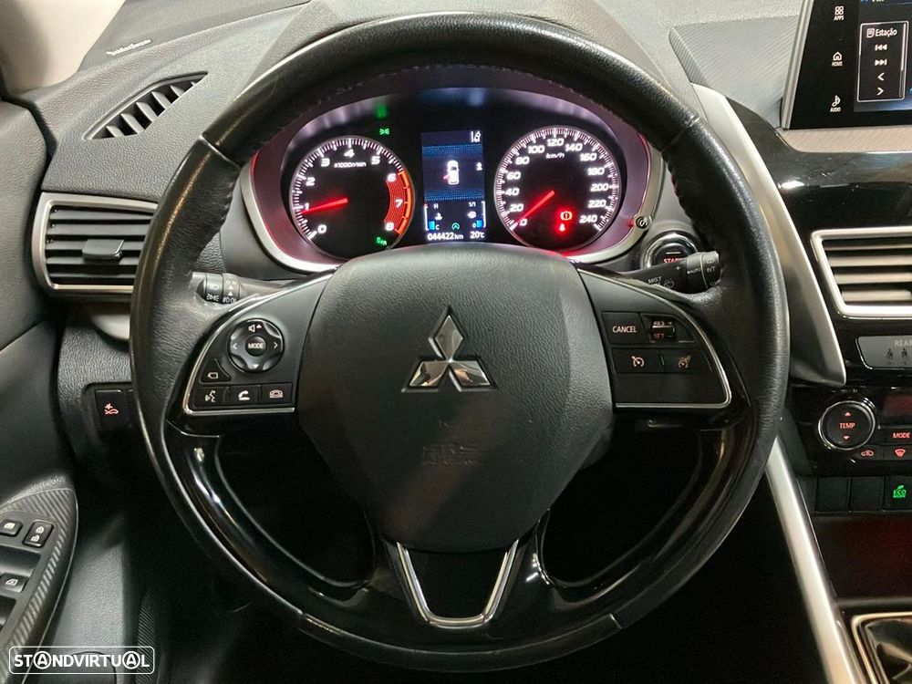 Mitsubishi Eclipse Cross 1.5 MIVEC - 11