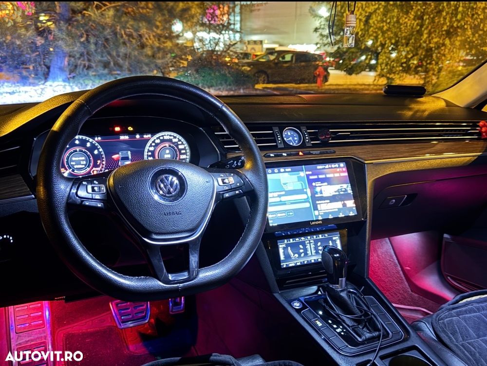 Volkswagen Passat Variant 1.6 TDI (BlueMotion Technology) DSG Comfortline - 10