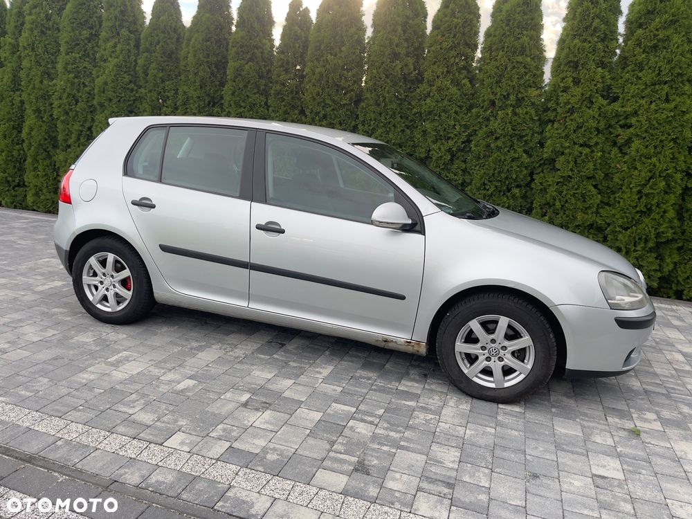 Volkswagen Golf - 29