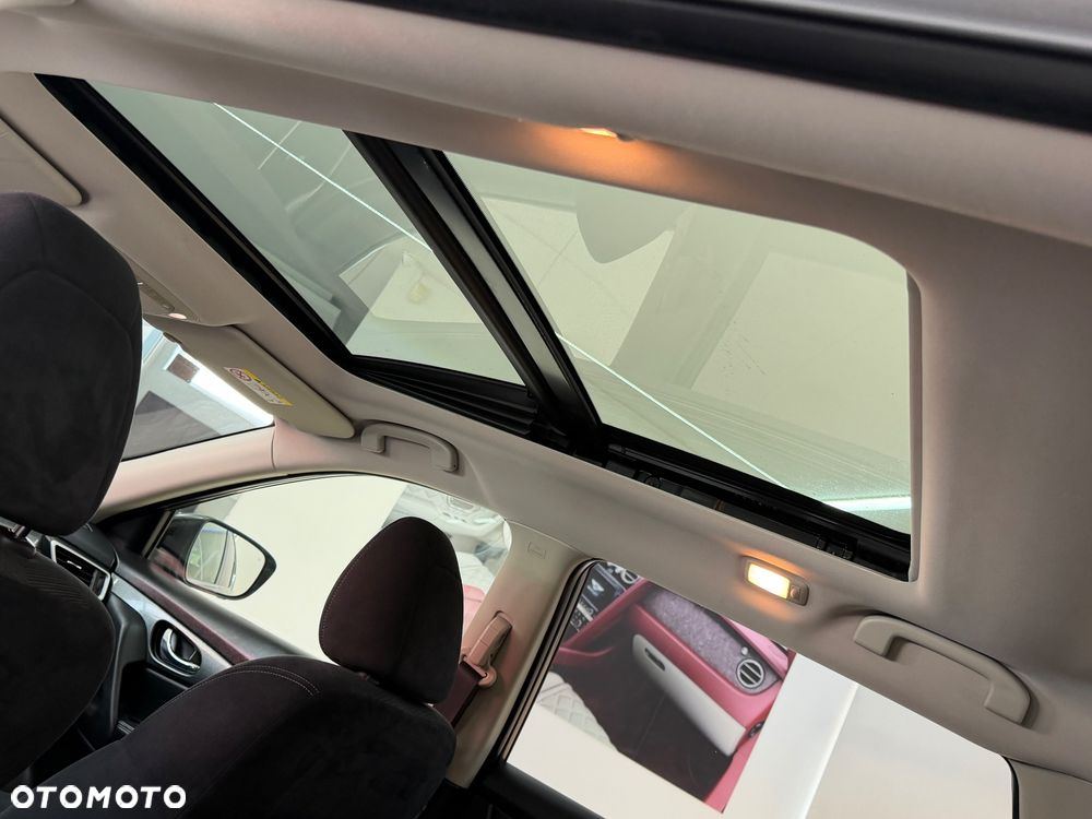 Nissan X-Trail 1.6 DCi Tekna 2WD EU6 - 24