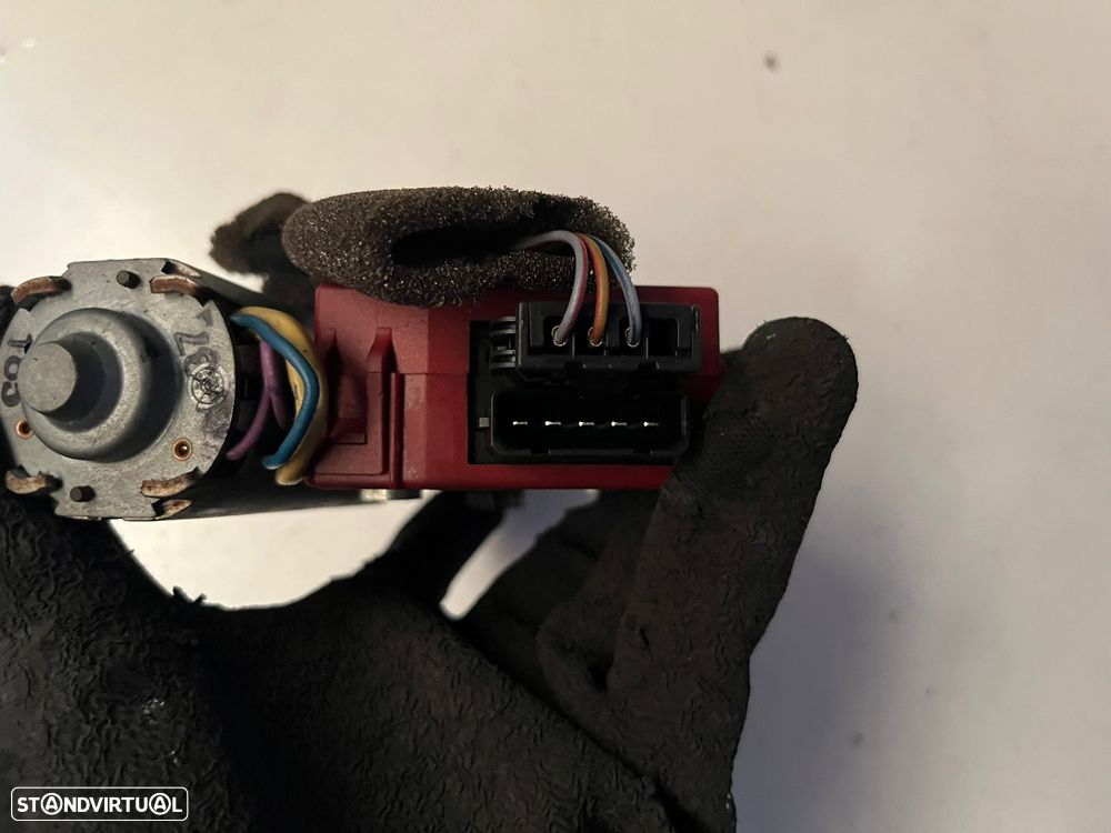 Audi A4 B5 / A3 8L - MOTOR TECTO ABRIR - Z600 - 4