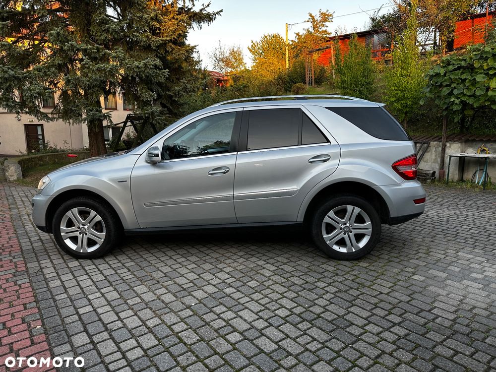 Mercedes-Benz ML 300 CDI BlueEff 4-Matic - 6