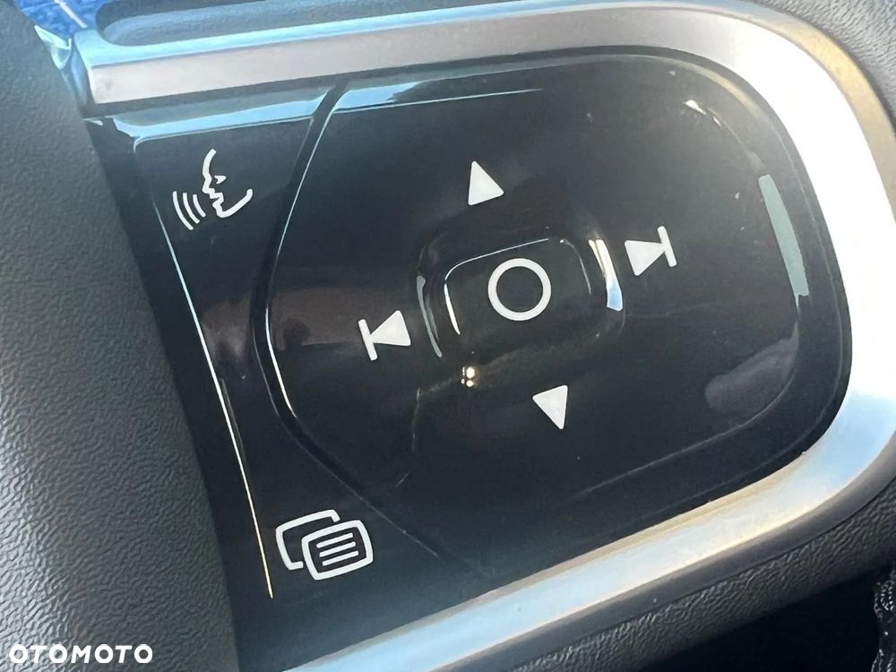 Volvo V60 B4 B Plus Dark - 25