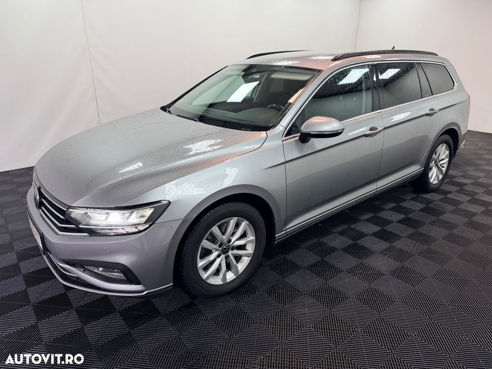 Volkswagen Passat 2.0 TDI DSG Comfortline - 9